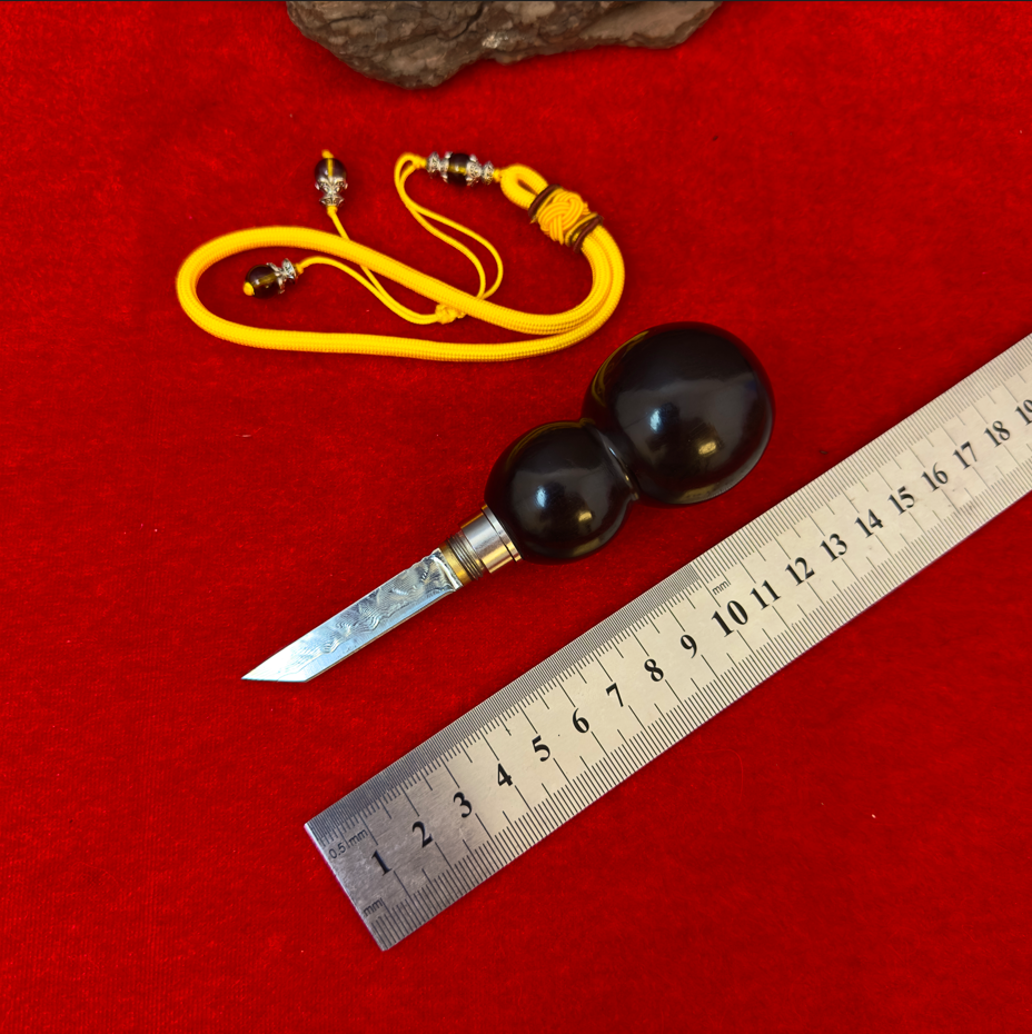 Lucky Gourd EDC Knife – Ebony Handle & Damascus Blade